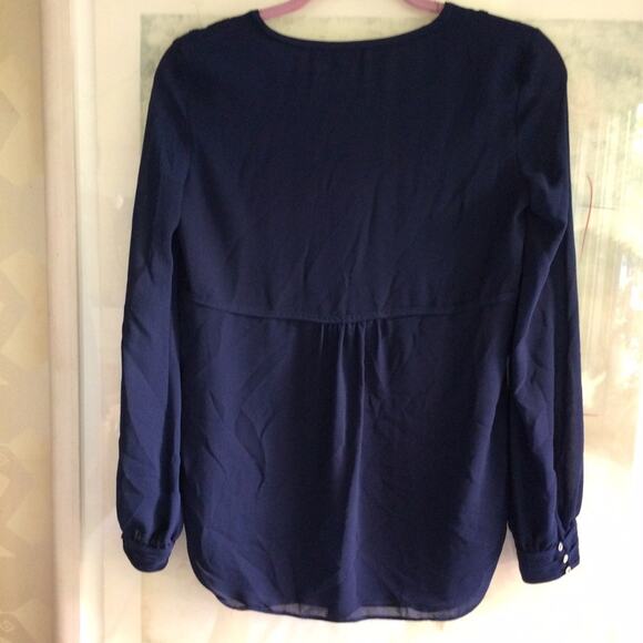Studio M Women's Flowy Lightweight Long Sleeve Blouse in Navy Blue Size XS - Picture 6 of 6